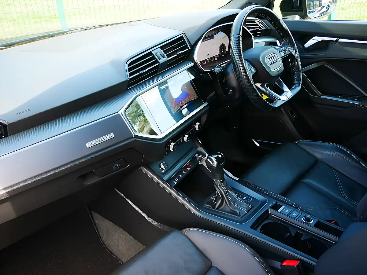 Used 2020 Audi Q3 Edition 1 Navarra Blue - Interior and Exterior details 12