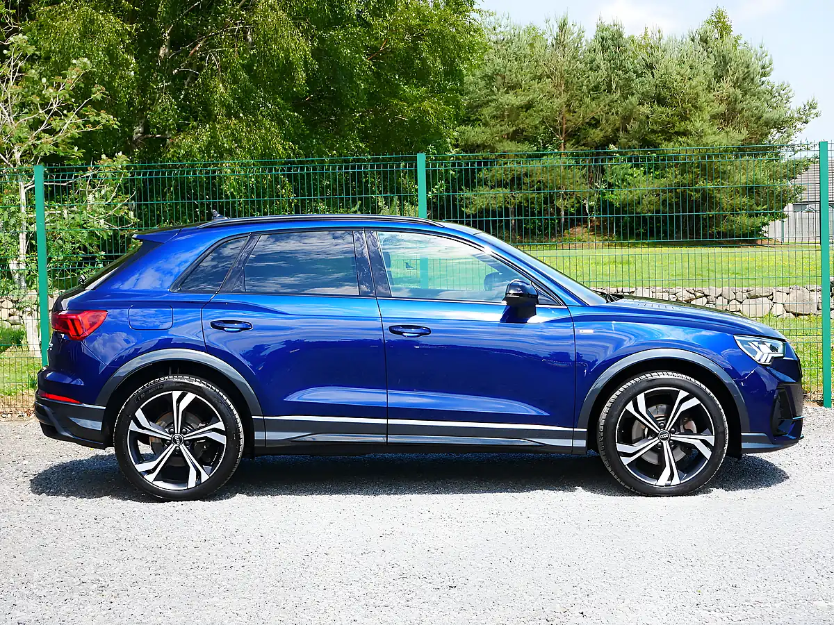 Used 2020 Audi Q3 Edition 1 Navarra Blue - Interior and Exterior details 5