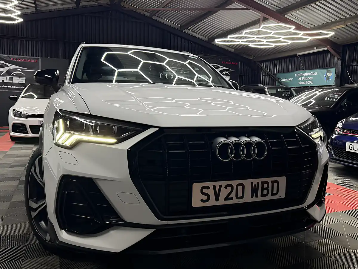 Used 2020 Audi Q3 Edition 1 White - Front View