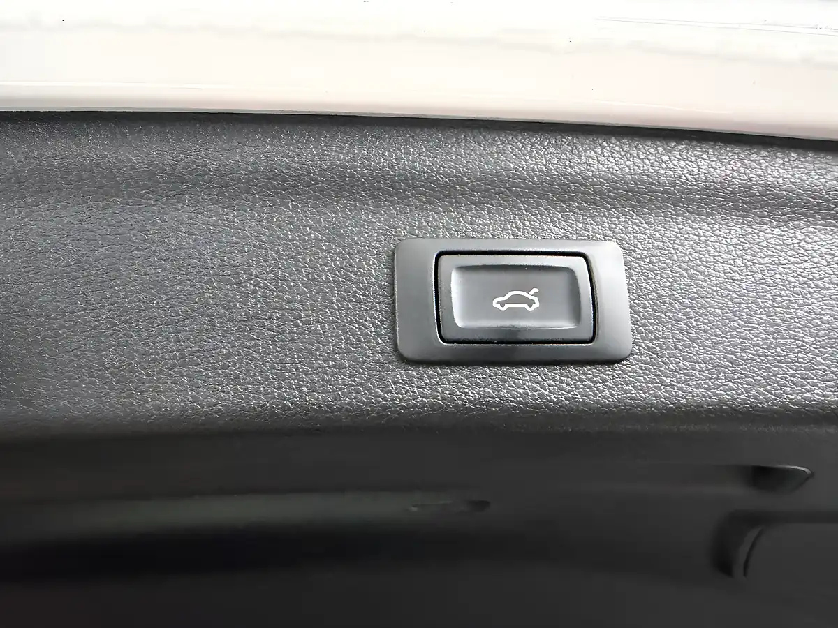 Used 2020 Audi Q3 Edition 1 White - Interior and Exterior details 15