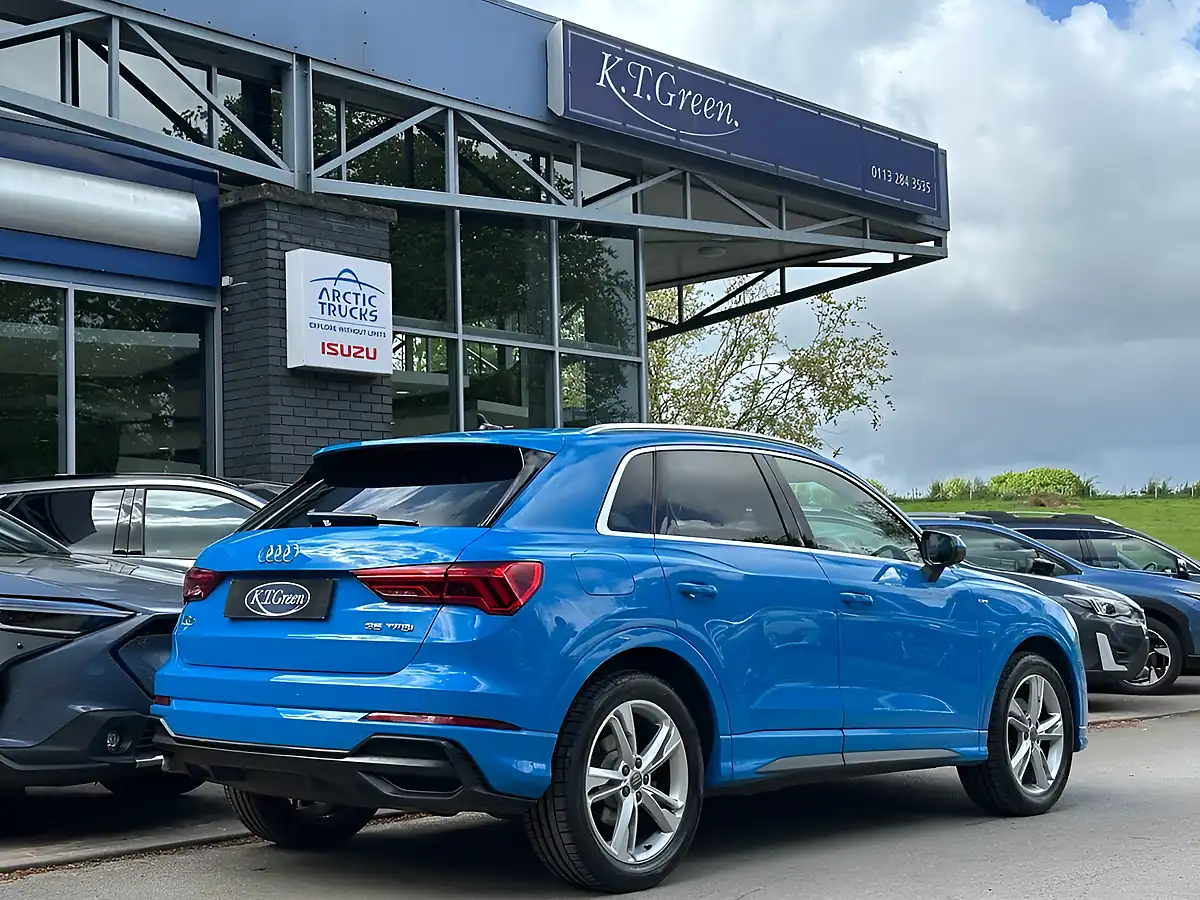 Used 2020 Audi Q3 S Line Blue - Interior and Exterior details 4