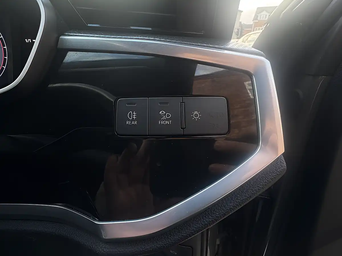 Used 2020 Audi Q3 S Line Grey - Interior and Exterior details 15