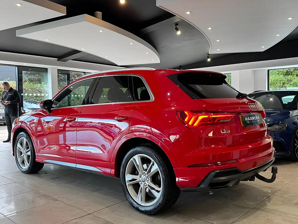 Used 2020 Audi Q3 S Line Red - Interior and Exterior details 3