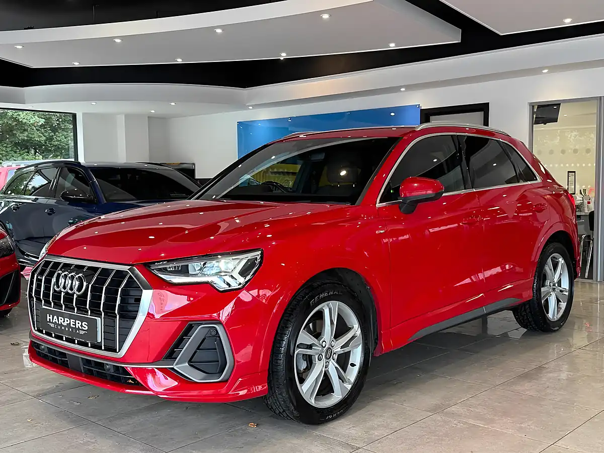 Used 2020 Audi Q3 S Line Red - Interior and Exterior details 5