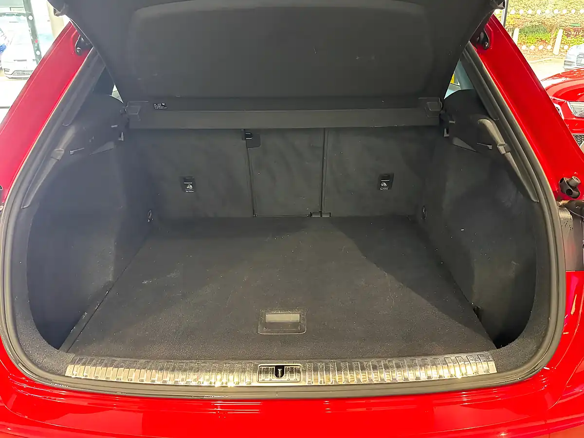 Used 2020 Audi Q3 S Line Red - Interior and Exterior details 9