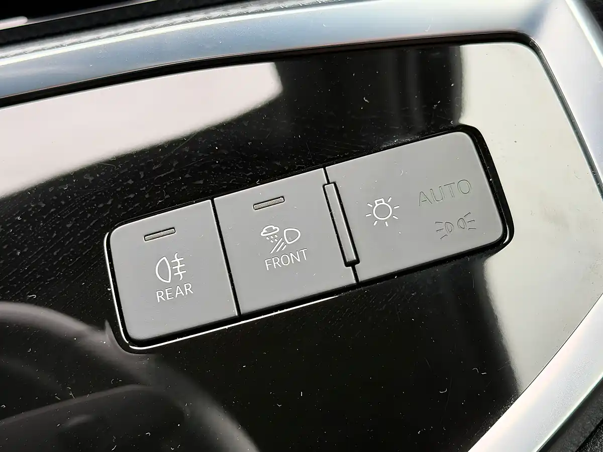 Used 2020 Audi Q3 S Line White - Interior and Exterior details 16