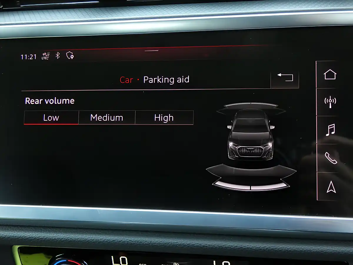 Used 2020 Audi Q3 Sport Mythos Black Metallic - Interior and Exterior details 15