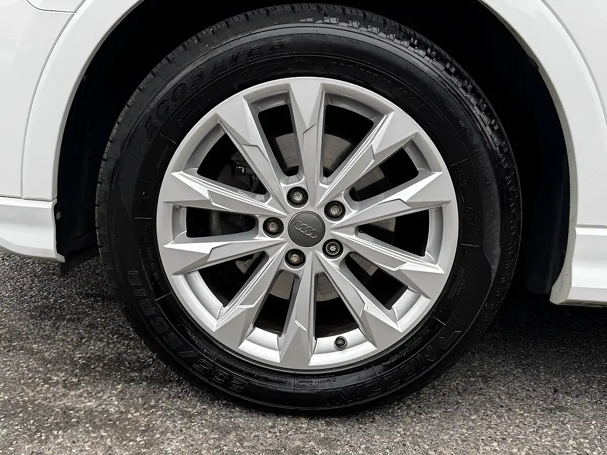 Used 2020 Audi Q3 Sport White - Interior and Exterior details 12