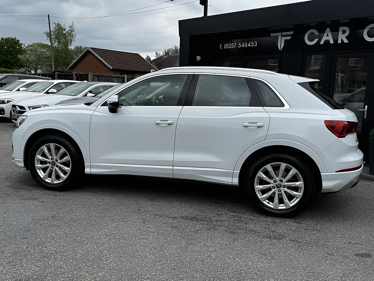 Used 2020 Audi Q3 Sport White - Interior and Exterior details 5
