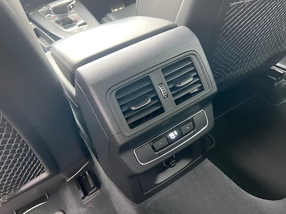 Used 2020 Audi Q5 Black Edition Blue - Interior and Exterior details 18
