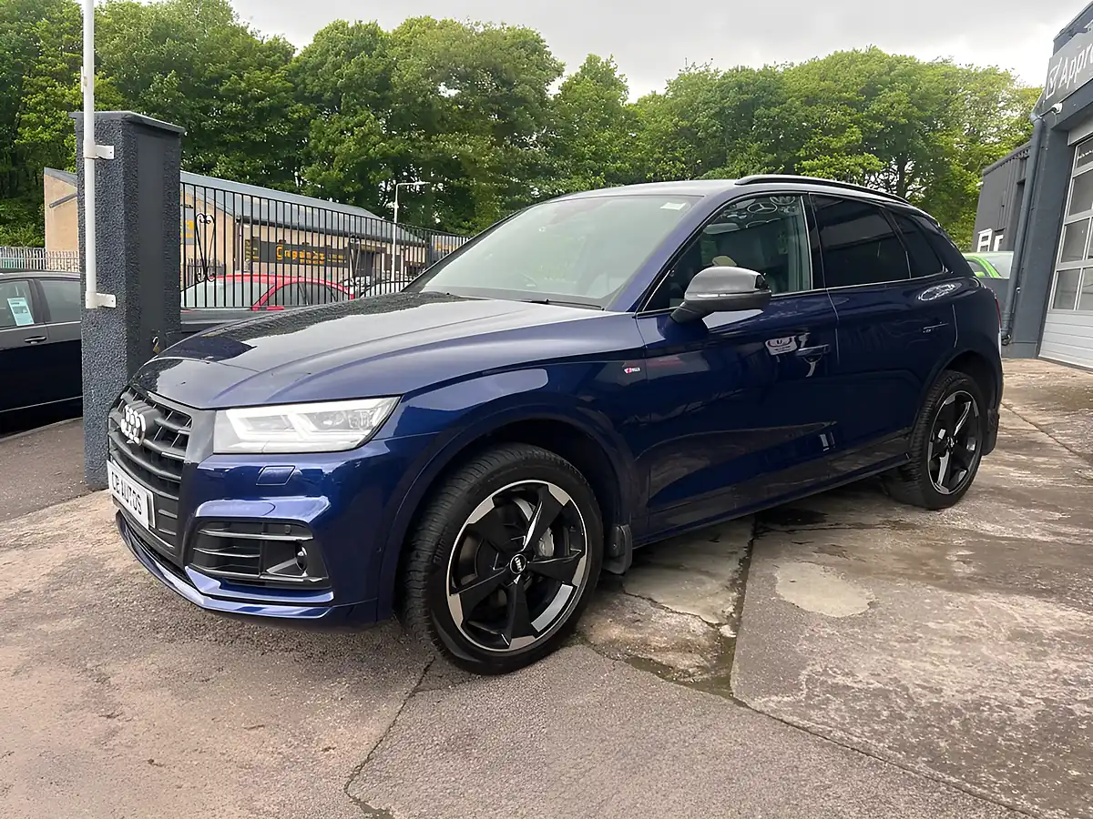 Used 2020 Audi Q5 Black Edition Blue - Interior and Exterior details 8