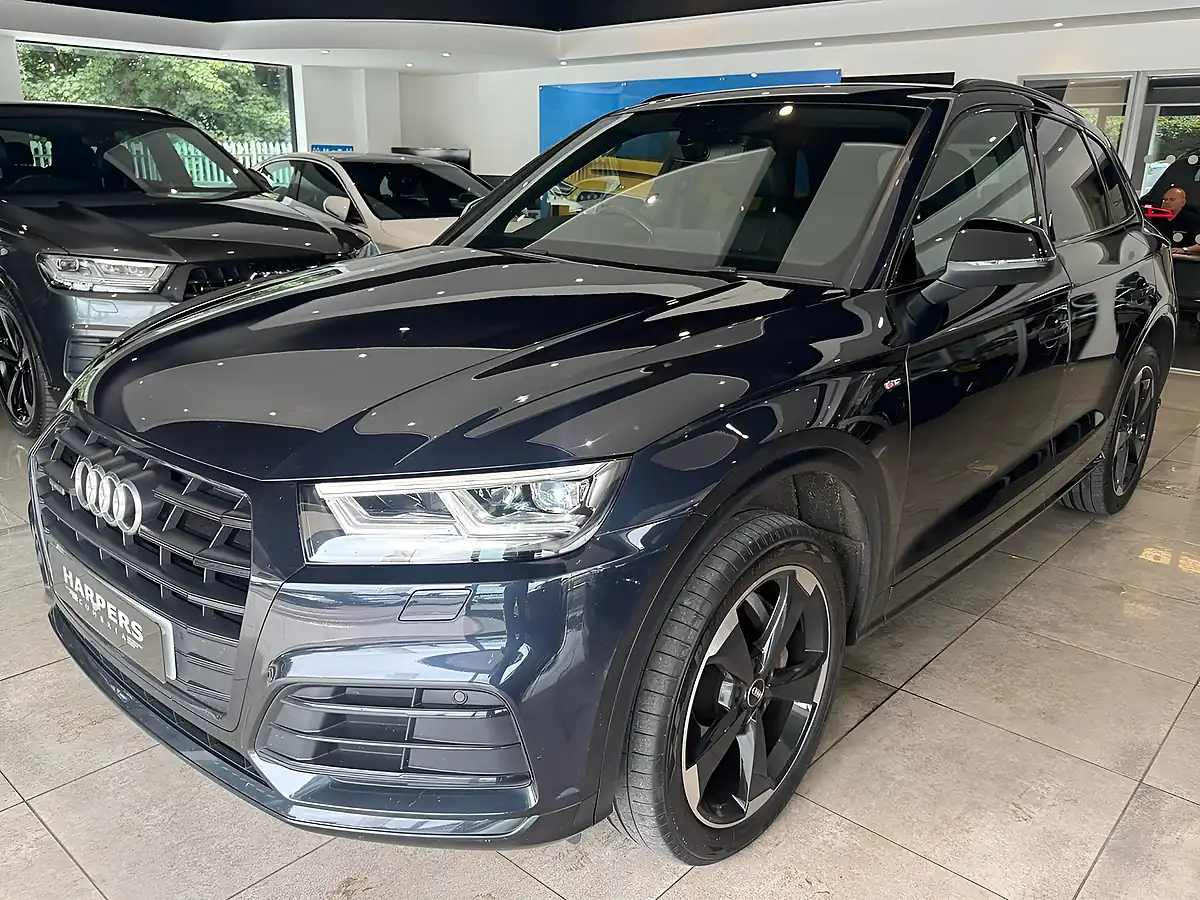 Used 2020 Audi Q5 Black Edition Blue - Interior and Exterior details 15