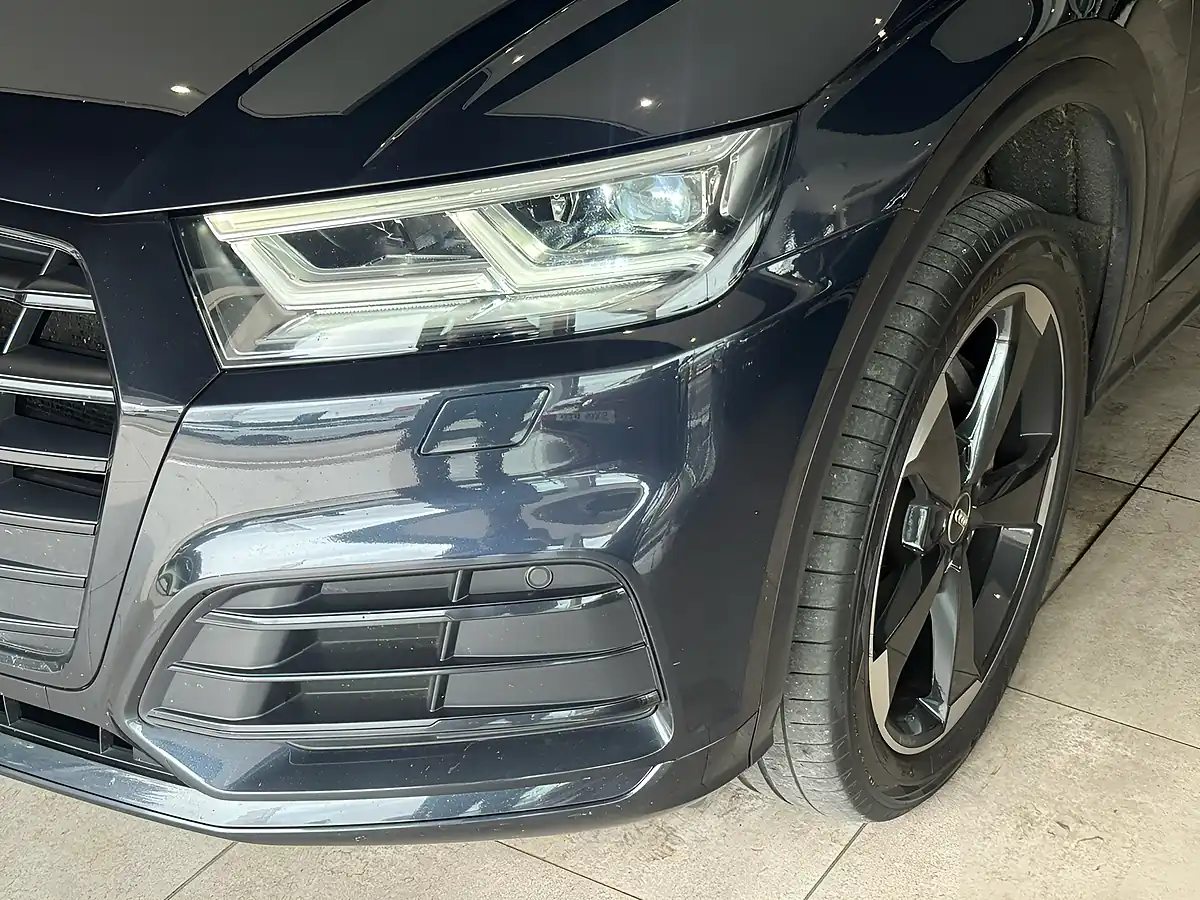 Used 2020 Audi Q5 Black Edition Blue - Interior and Exterior details 4