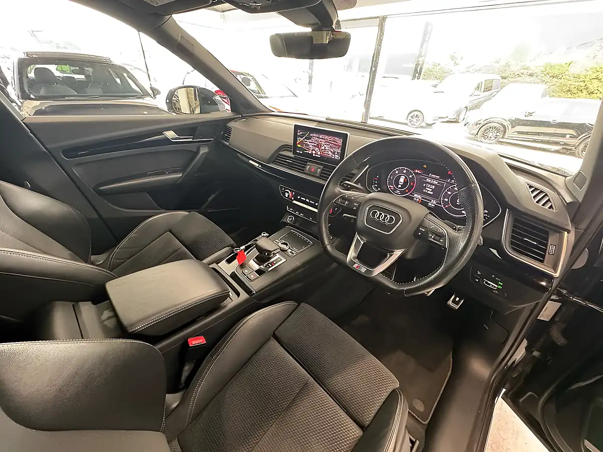 Used 2020 Audi Q5 Black Edition Blue - Interior and Exterior details 9