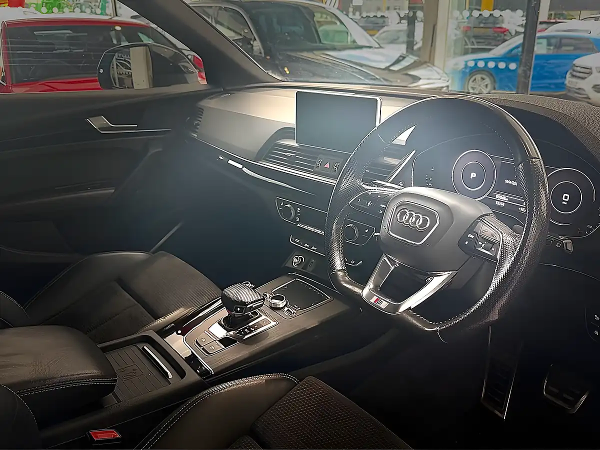 Used 2020 Audi Q5 Black Edition Blue - Interior and Exterior details 11