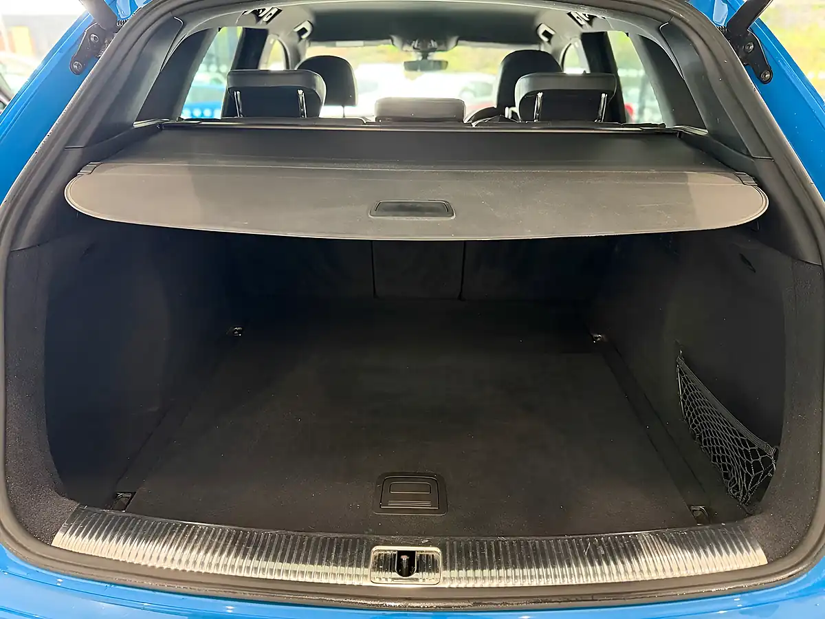 Used 2020 Audi Q5 Black Edition Blue - Interior and Exterior details 20