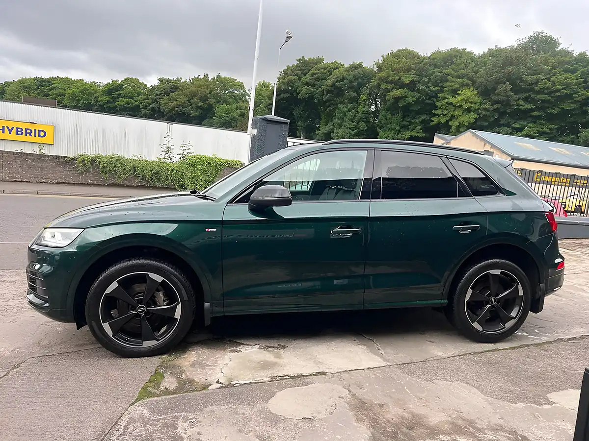 Used 2020 Audi Q5 Black Edition Green - Interior and Exterior details 7