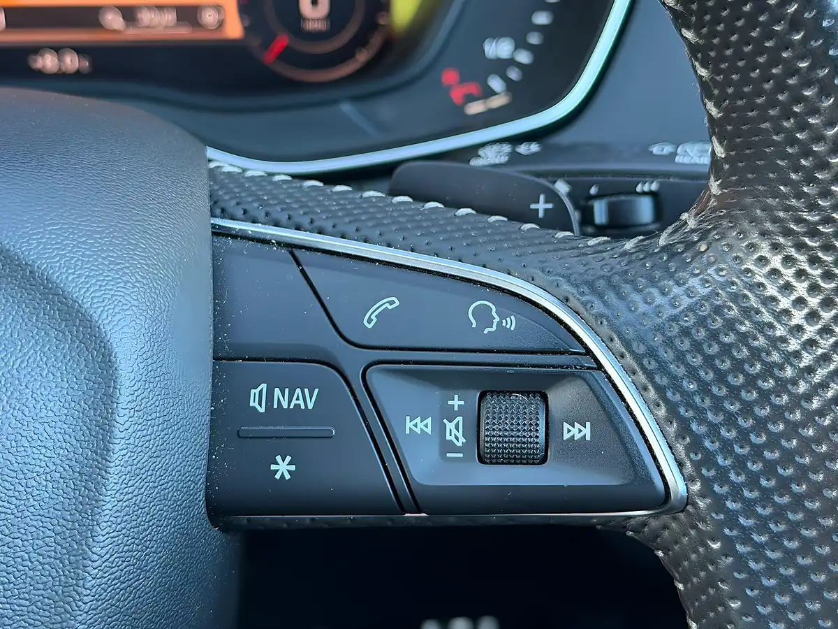 Used 2020 Audi Q5 Black Edition Silver - Interior and Exterior details 15