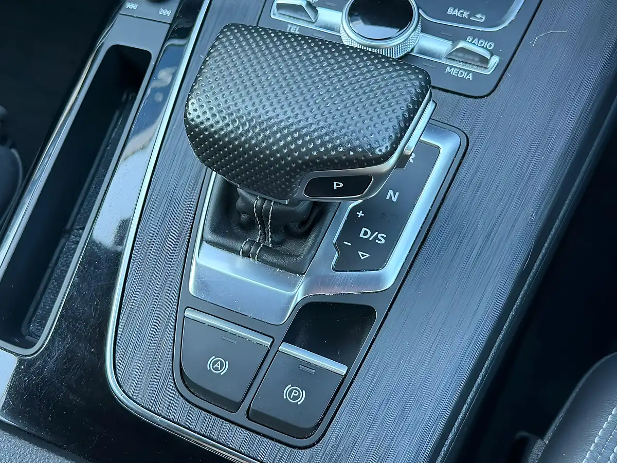 Used 2020 Audi Q5 Black Edition Silver - Interior and Exterior details 16