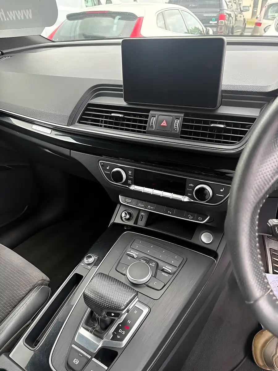 Used 2020 Audi Q5 Black Edition White - Interior and Exterior details 10