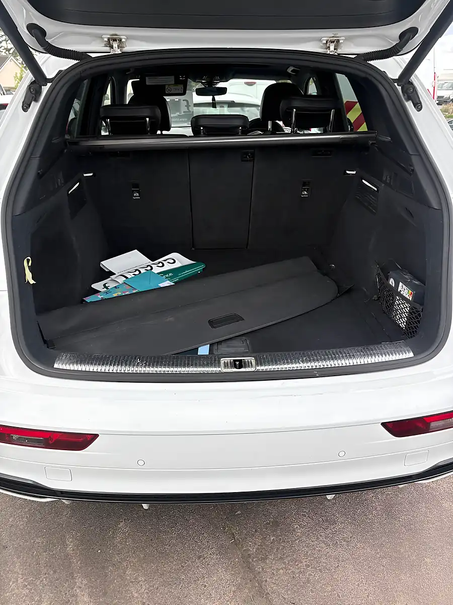 Used 2020 Audi Q5 Black Edition White - Interior and Exterior details 7