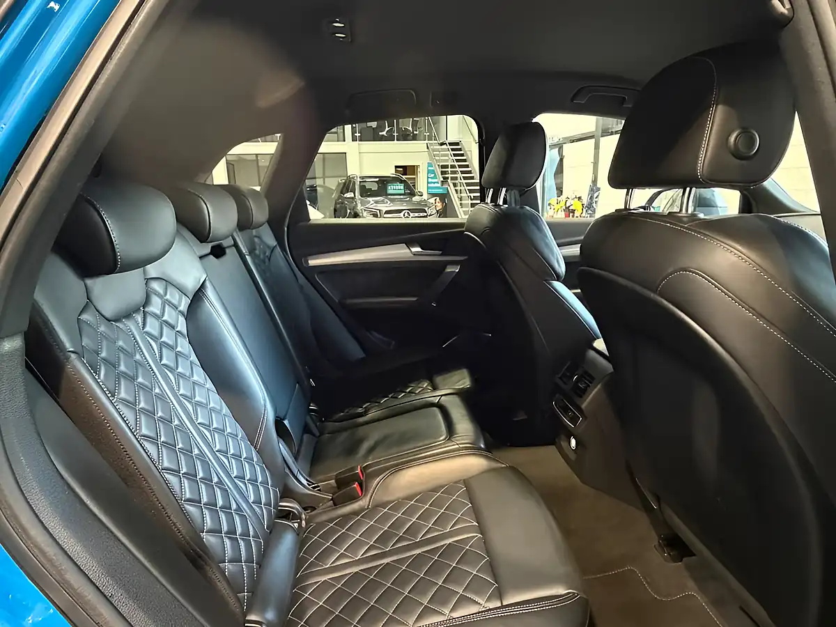 Used 2020 Audi Q5 S Line Competition Blue - Interior and Exterior details 12