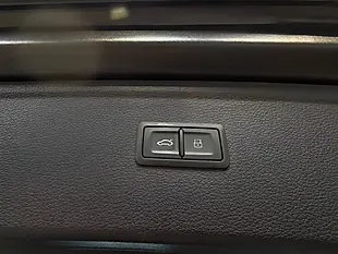 Used 2020 Audi Q5 S Line Competition Blue - Interior and Exterior details 13