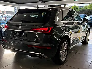 Used 2020 Audi Q5 S Line Grey - Interior and Exterior details 10