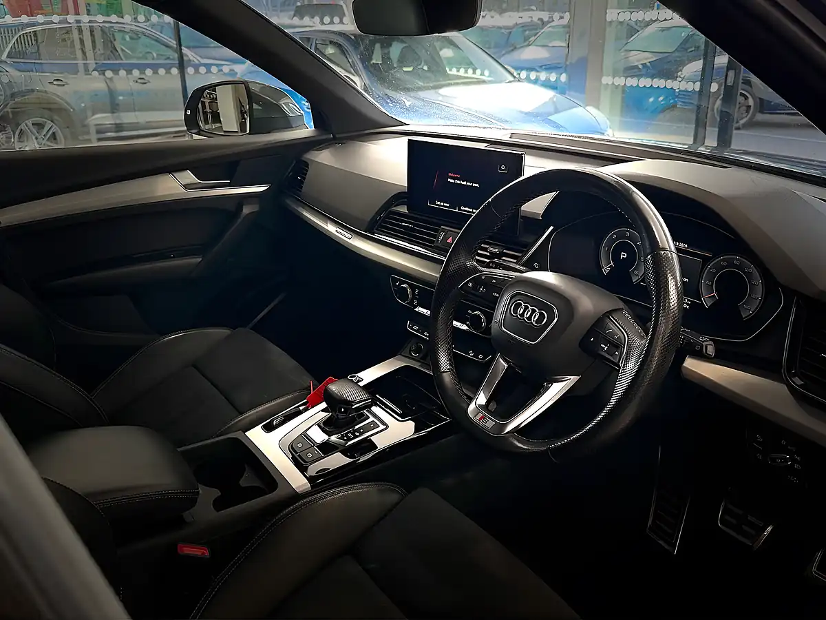 Used 2020 Audi Q5 S Line Grey - Interior and Exterior details 11