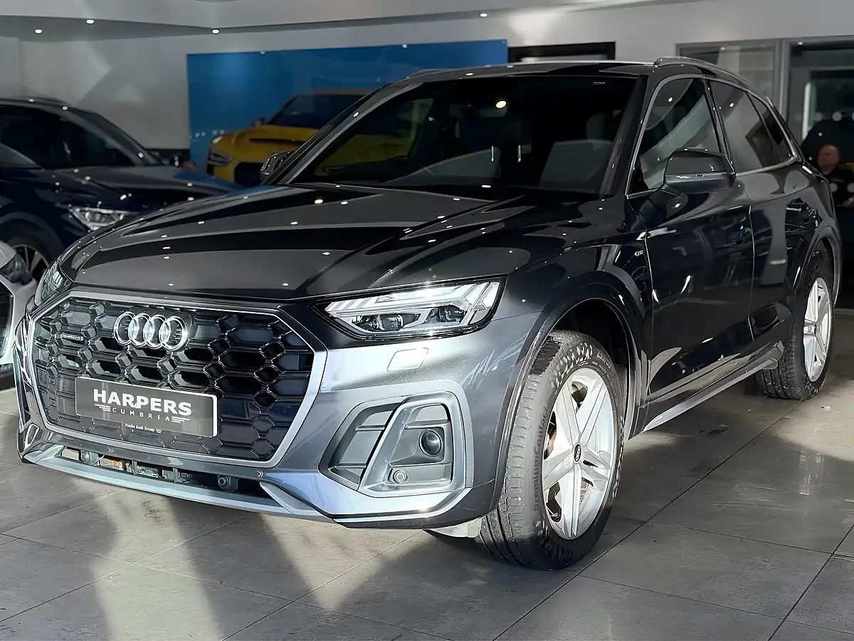 Used 2020 Audi Q5 S Line Grey - Interior and Exterior details 3