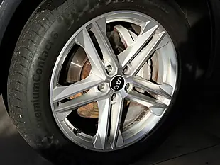 Used 2020 Audi Q5 S Line Grey - Interior and Exterior details 4
