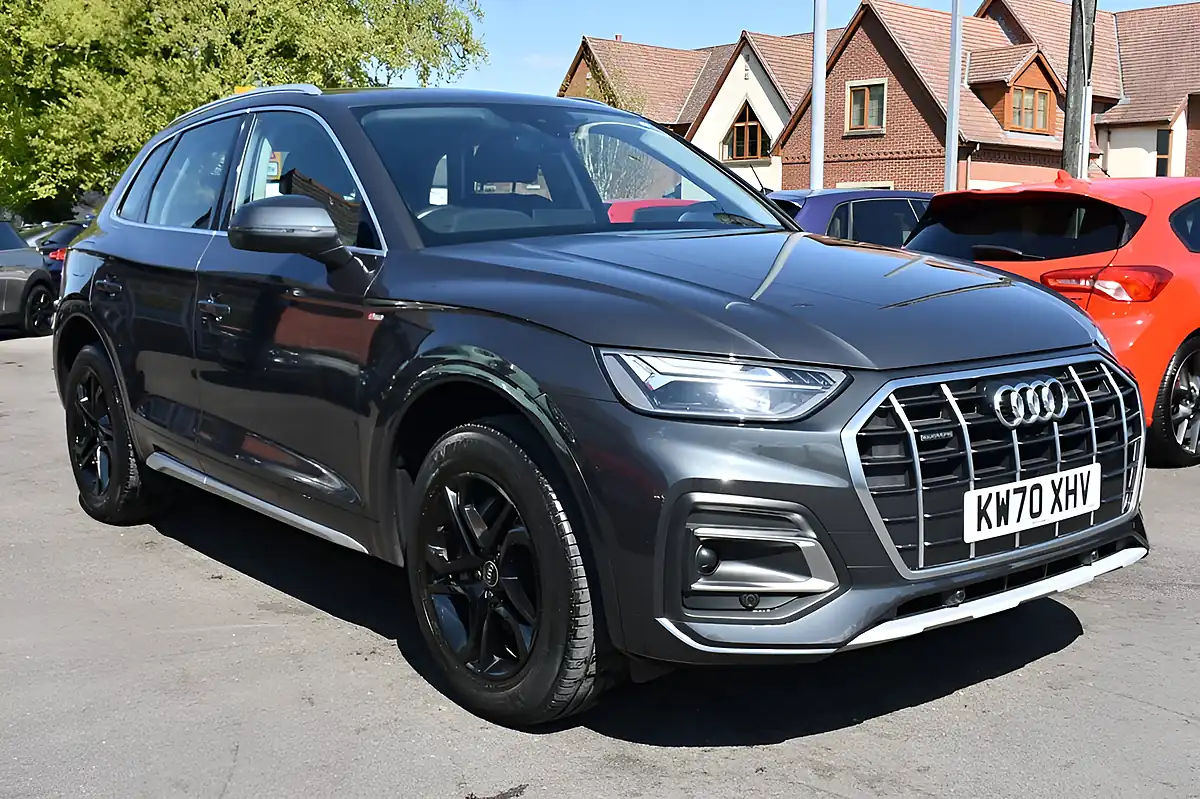 Used 2020 Audi Q5 Sport Grey - Front View