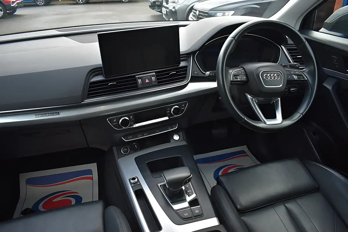 Used 2020 Audi Q5 Sport Grey - Interior and Exterior details 12