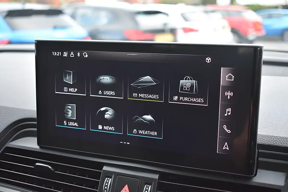 Used 2020 Audi Q5 Sport Grey - Interior and Exterior details 17