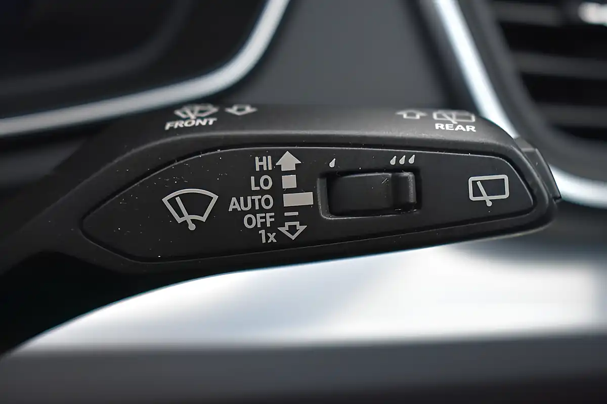 Used 2020 Audi Q5 Sport Grey - Interior and Exterior details 19