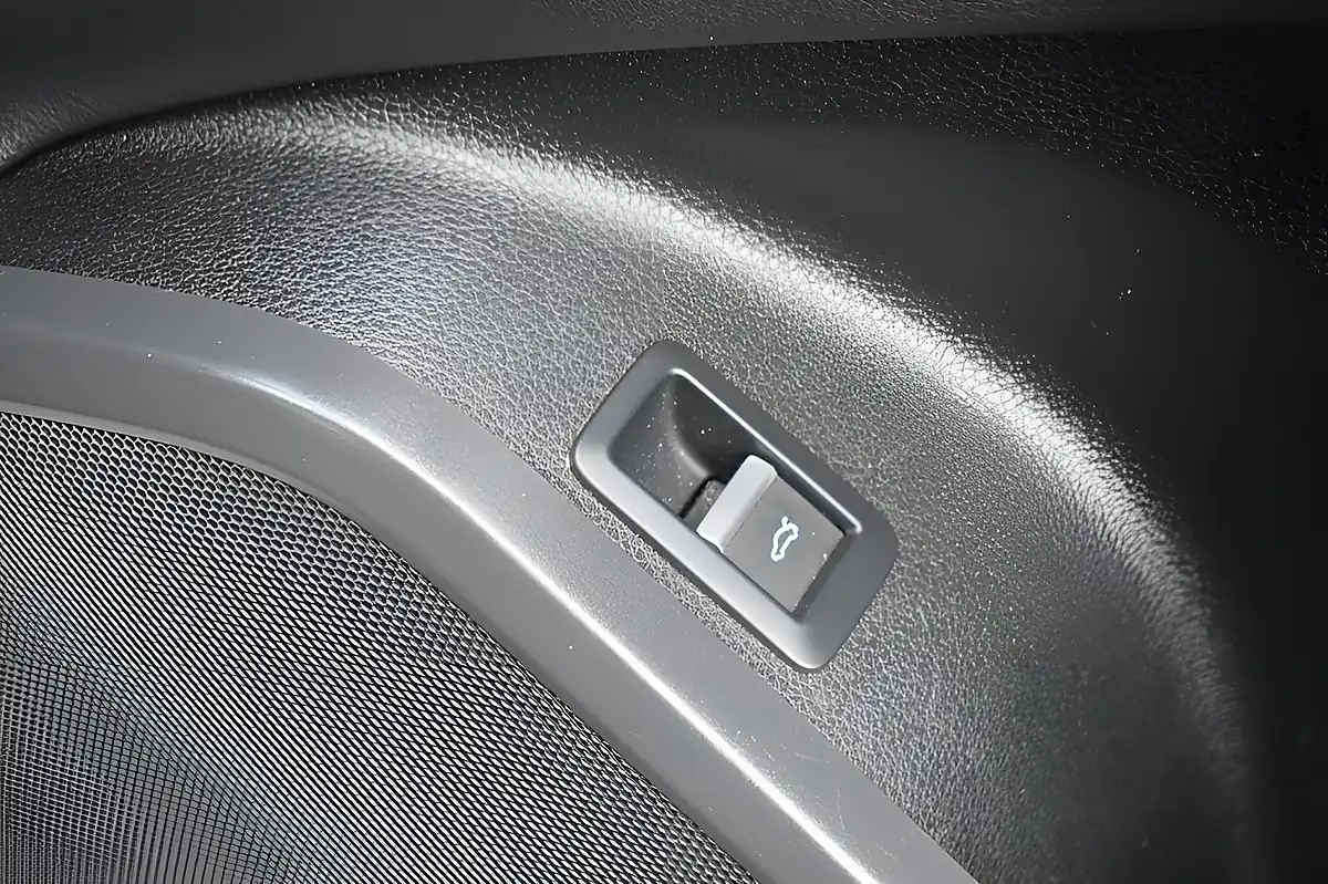 Used 2020 Audi Q5 Sport Grey - Interior and Exterior details 20
