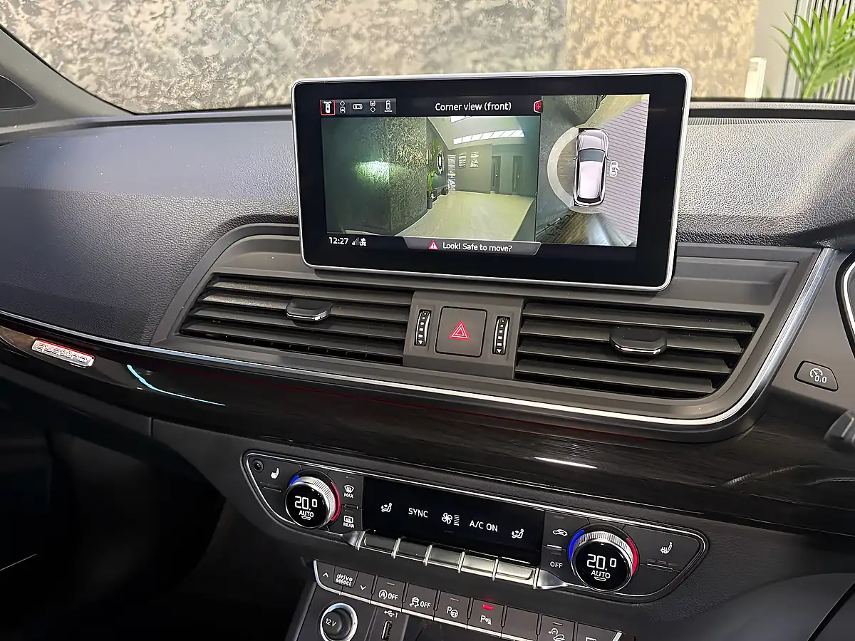 Used 2020 Audi Q5 Vorsprung Black - Interior and Exterior details 3
