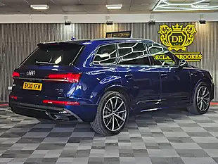 Used 2020 Audi Q7 Black Edition Blue - Interior and Exterior details 3
