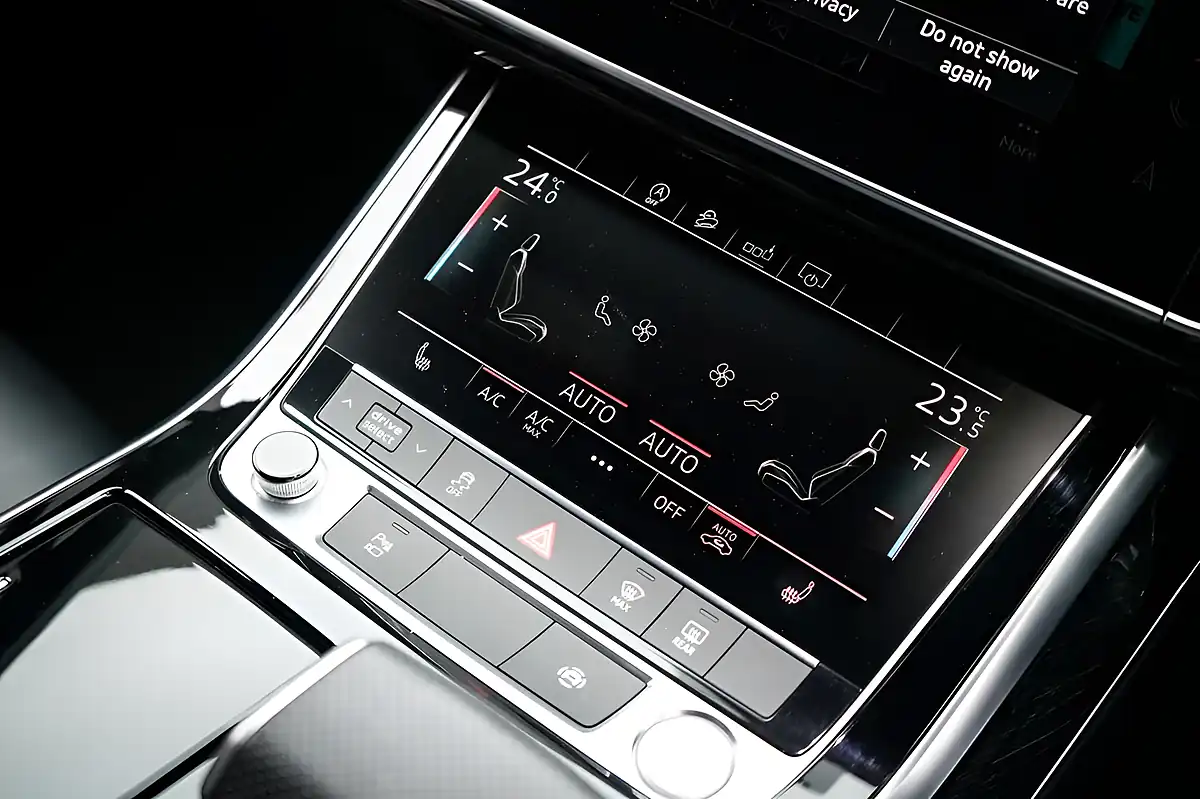 Used 2020 Audi Q7 Black Edition Grey - Interior and Exterior details 19