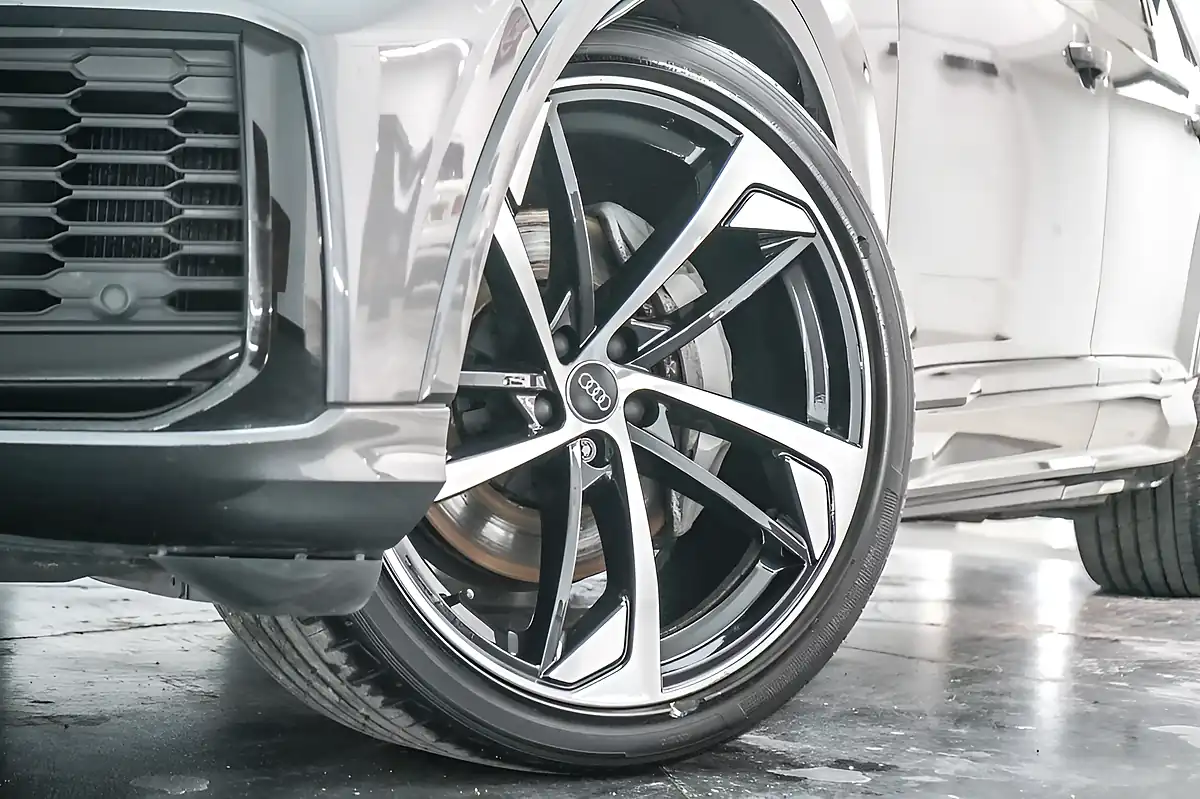Used 2020 Audi Q7 Black Edition Grey - Interior and Exterior details 2