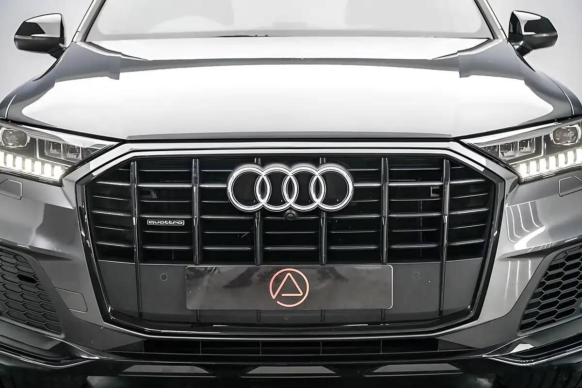 Used 2020 Audi Q7 Black Edition Grey - Interior and Exterior details 8