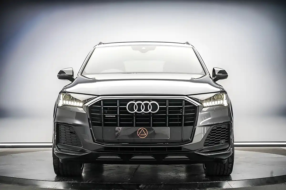 Used 2020 Audi Q7 Black Edition Grey - Interior and Exterior details 9