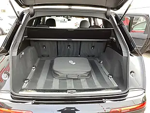 Used 2020 Audi Q7 S Line Black - Interior and Exterior details 15