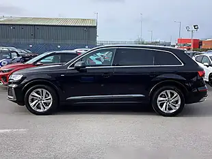 Used 2020 Audi Q7 S Line Black - Interior and Exterior details 16