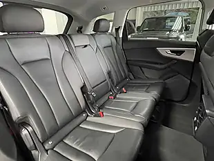 Used 2020 Audi Q7 Sport Floret Silver - Interior and Exterior details 14