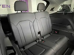 Used 2020 Audi Q7 Sport Floret Silver - Interior and Exterior details 15