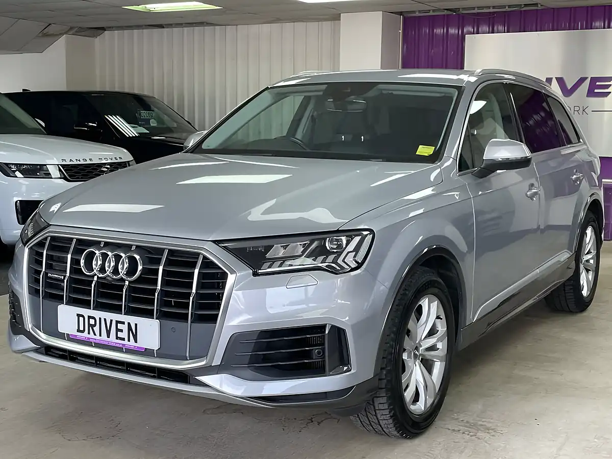 Used 2020 Audi Q7 Sport Floret Silver - Interior and Exterior details 7