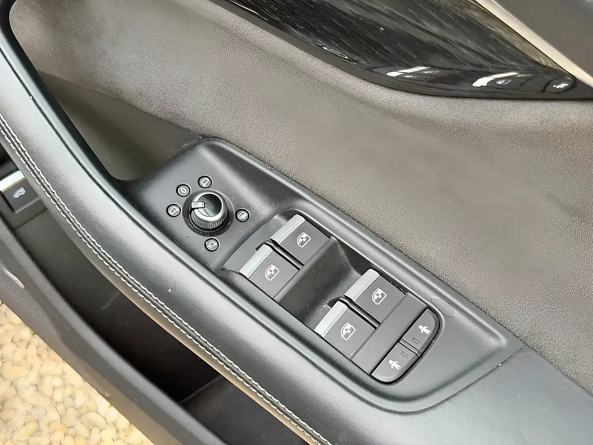 Used 2020 Audi Q7 Vorsprung Black - Interior and Exterior details 13