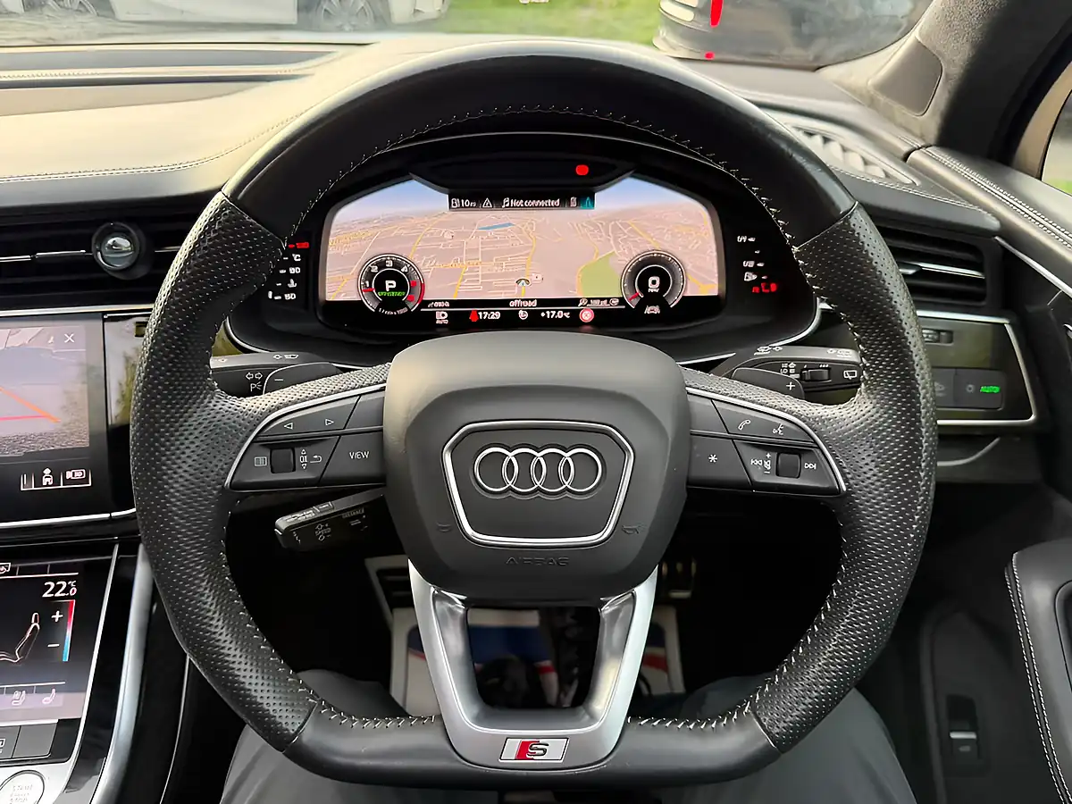 Used 2020 Audi Q7 Vorsprung Black - Interior and Exterior details 15