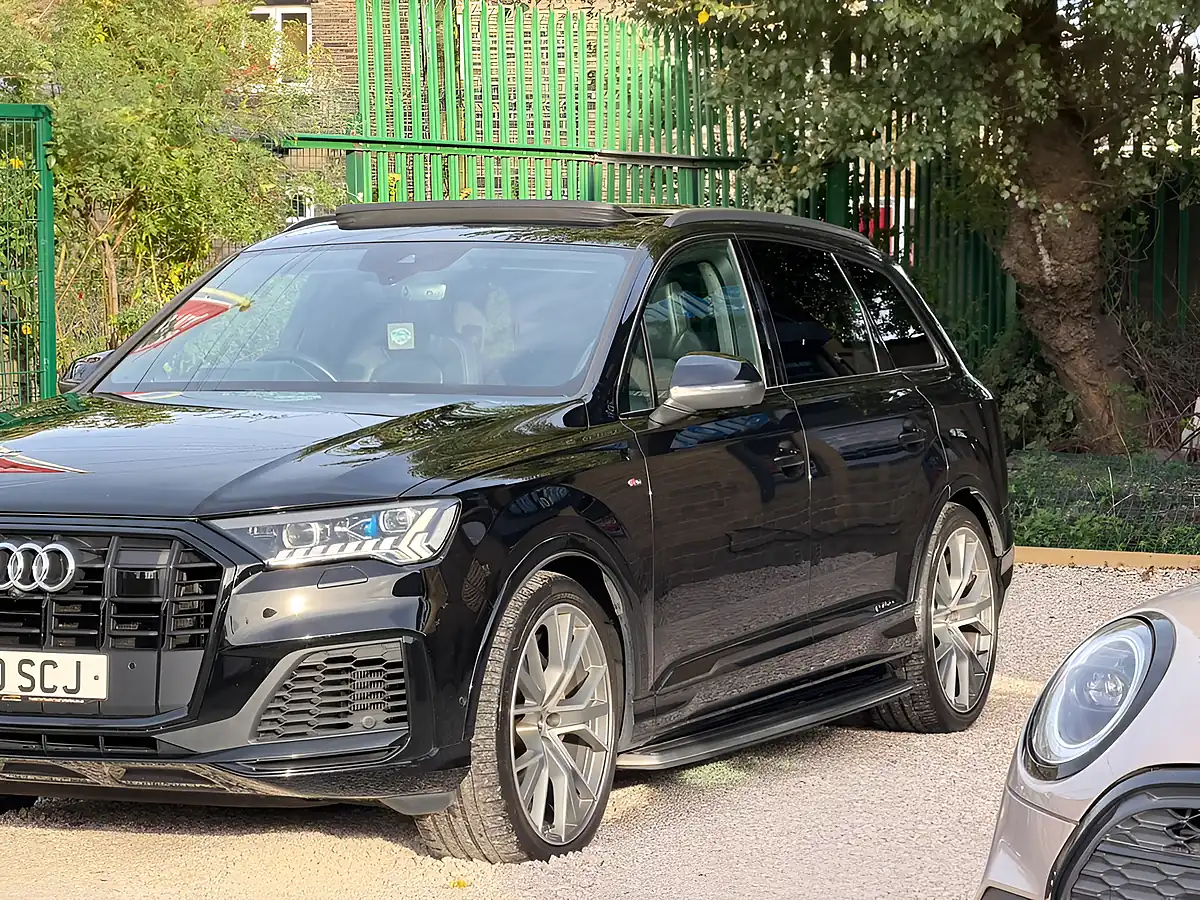 Used 2020 Audi Q7 Vorsprung Black - Interior and Exterior details 18